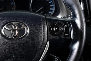Внедорожник Toyota RAV4 2017 года, 2159000 рублей, Пермь