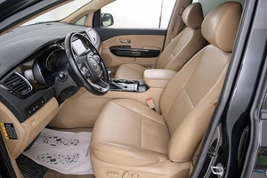 Минивэн Kia Carnival 2019 года, 2799000 рублей, Красноярск