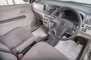 Хетчбэк Daihatsu Mira e:S 2015 года, 449000 рублей, Томск
