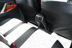 Седан Toyota Camry 2010 года, 1379000 рублей, Тюмень