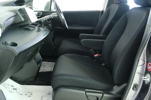 Минивэн Honda Freed 2012 года, 1149000 рублей, Омск