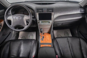 Седан Toyota Camry 2008 года, 1329000 рублей, Томск