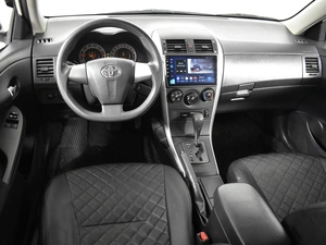 Седан Toyota Corolla 2011 года, 1199900 рублей, Казань