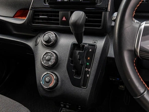 Минивэн Toyota Sienta 2019 года, 1450000 рублей, Краснодар