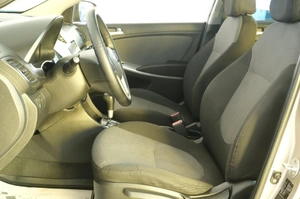 Седан Hyundai Solaris 2011 года, 879000 рублей, Омск