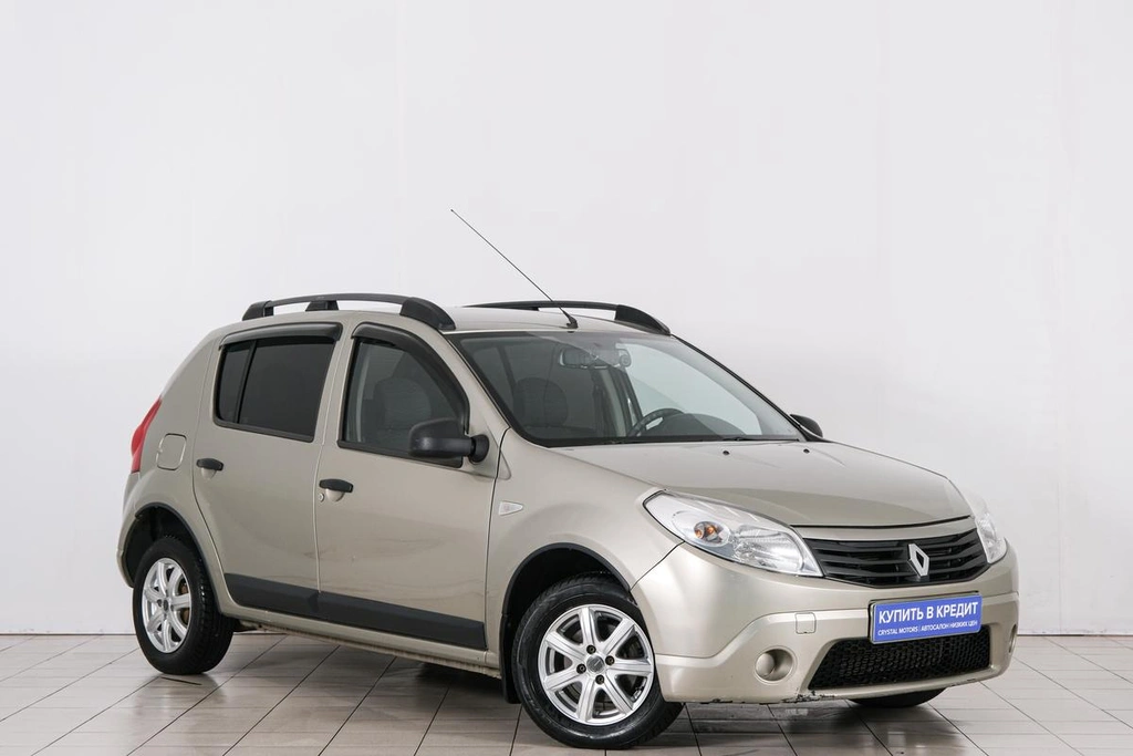 Хетчбэк Renault Sandero 2012 года, 689000 рублей, Красноярск