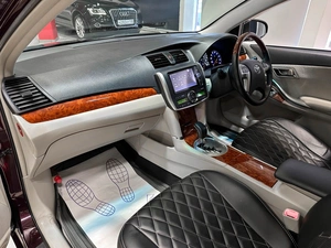 Седан Toyota Premio 2013 года, 1557000 рублей, Красноярск