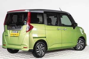 Минивэн Toyota Roomy 2018 года, 1289000 рублей, Челябинск