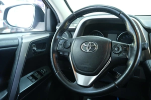 Внедорожник Toyota RAV4 2018 года, 2249000 рублей, Омск