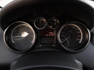 Хетчбэк Peugeot 308 2011 года, 449000 рублей, Саратов
