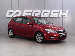 Хетчбэк Kia Ceed 2012 года, 934000 рублей, Воронеж
