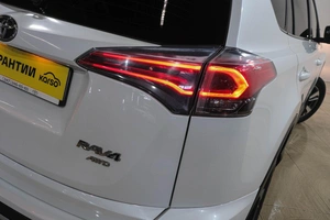 Внедорожник Toyota RAV4 2016 года, 2259000 рублей, Новокузнецк