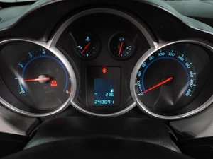 Седан Chevrolet Cruze 2012 года, 699000 рублей, Воронеж