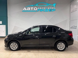 Седан Renault Logan 2015 года, 799000 рублей, Красноярск