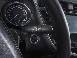 Седан Toyota Camry 2020 года, 2650000 рублей, Ростов-на-Дону