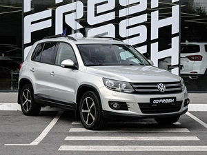 Внедорожник Volkswagen Tiguan 2015 года, 1415000 рублей, Волгоград