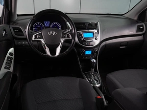 Седан Hyundai Solaris 2013 года, 987000 рублей, Воронеж