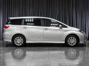 Минивэн Toyota Wish 2010 года, 1179000 рублей, Тюмень