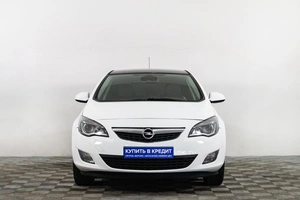Хетчбэк Opel Astra 2011 года, 619000 рублей, Сургут