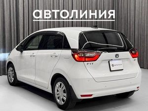 Хетчбэк Honda Fit 2020 года, 1450000 рублей, Красноярск