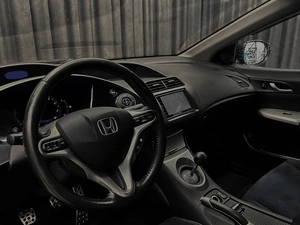 Хетчбэк Honda Civic 2008 года, 740000 рублей, Красноярск