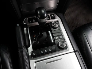 Внедорожник Toyota Land Cruiser 2021 года, 8299000 рублей, Тюмень