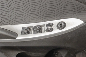 Седан Hyundai Solaris 2014 года, 639000 рублей, Челябинск