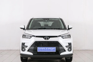 Внедорожник Toyota Raize 2019 года, 1629000 рублей, Красноярск