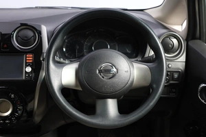 Хетчбэк Nissan Note 2013 года, 1019000 рублей, Новосибирск