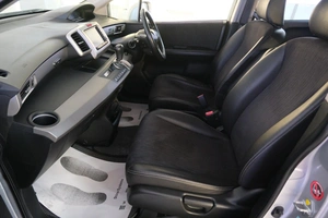 Минивэн Honda Freed 2012 года, 1169000 рублей, Омск