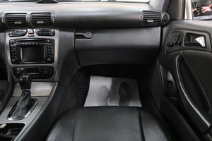 Хетчбэк Mercedes-benz C-класс 2002 года, 729000 рублей, Омск