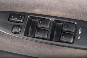 Минивэн Toyota Ipsum 2001 года, 829000 рублей, Томск