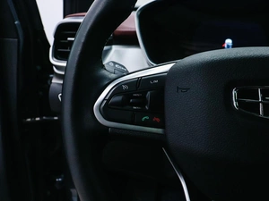 Внедорожник Geely Coolray 2021 года, 1825000 рублей, Красноярск