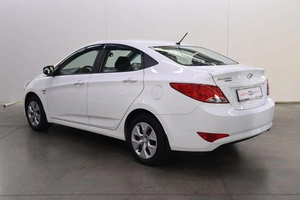 Седан Hyundai Solaris 2016 года, 985000 рублей, Брянск