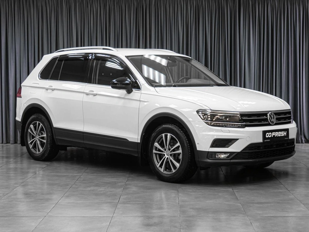 Внедорожник Volkswagen Tiguan 2019 года, 2599000 рублей, Тюмень