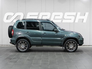 Внедорожник Chevrolet Niva 2011 года, 569000 рублей, Сургут
