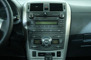 Седан Toyota Corolla 2010 года, 839000 рублей, Омск