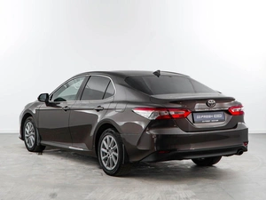Седан Toyota Camry 2022 года, 2697055 рублей, Москва