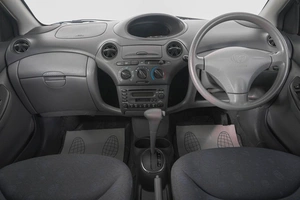 Хетчбэк Toyota Vitz 1999 года, 609000 рублей, Кемерово