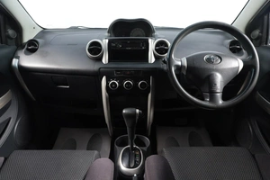 Хетчбэк Toyota Ist 2002 года, 549000 рублей, Новосибирск