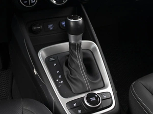 Внедорожник Hyundai Venue 2020 года, 2070777 рублей, Омск