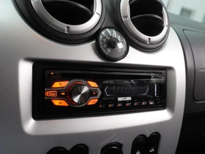 Хетчбэк Renault Sandero 2011 года, 649000 рублей, Воронеж