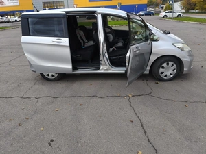 Минивэн Honda Freed 2012 года, 1100000 рублей, Красноярск