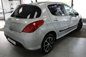 Хетчбэк Peugeot 308 2012 года, 435000 рублей, Красноярск
