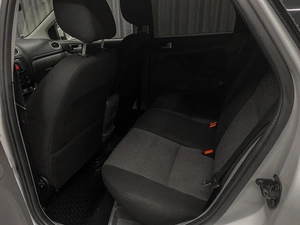 Хетчбэк Ford Focus 2011 года, 670000 рублей, Красноярск