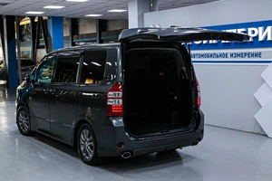Минивэн Toyota Noah 2011 года, 1498000 рублей, Солонцы