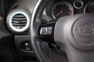 Хетчбэк Opel Corsa 2011 года, 709000 рублей, Оренбург
