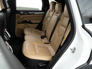 Внедорожник Porsche Cayenne 2015 года, 3698999 рублей, Москва