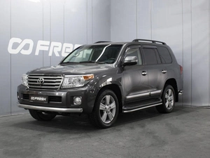 Внедорожник Toyota Land Cruiser 2013 года, 3900000 рублей, Омск