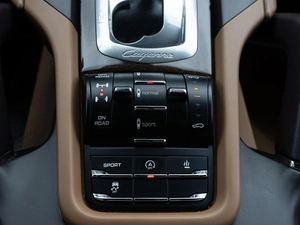 Внедорожник Porsche Cayenne 2014 года, 3200000 рублей, Нижний Новгород